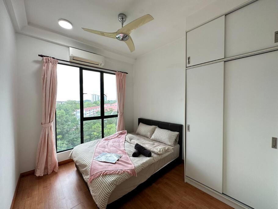 Platino 2br Paradigmmall Netflix By Johor Bahru