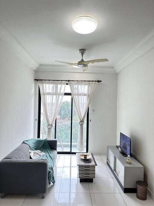 Platino 2br Paradigmmall Netflix By Apartment Johor Bahru